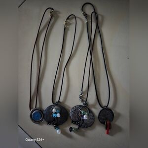 Artisan Pendant Necklace Set with Mixed Colors